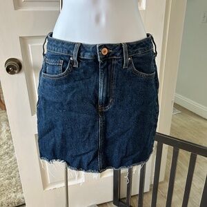 Forever 21 Size Small Dark Blue Jean Frayed Hem Mini Skirt